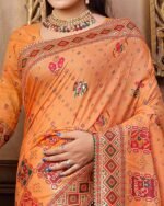 Woven Saree with Contrast Border - Image 3