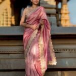 Women Banarasi Silk Saree with Contrast Border